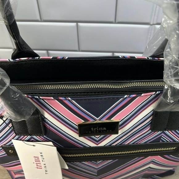 TRINA TURK Medium Sized Tote Pastel Chevron Print in Vegan Leather NWT! - Picture 7 of 9